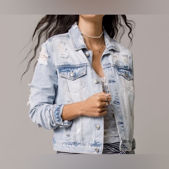 Harper Heritage Distressed Denim Jacket in Light Wash - Picture 3 of 6